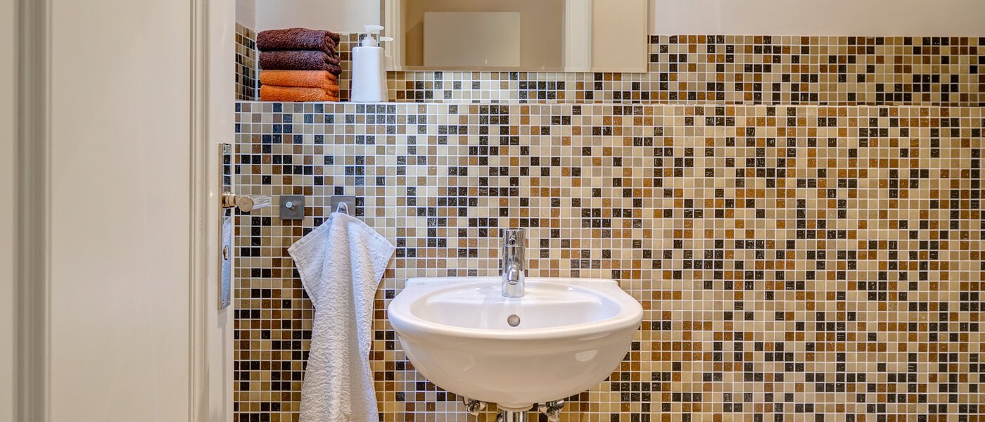 semi-detached house München Schwabing (links der Leopoldstraße) 01 separate toilet 3396