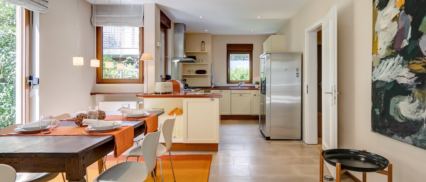 semi-detached house München Schwabing (links der Leopoldstraße) 02 dining area 3396