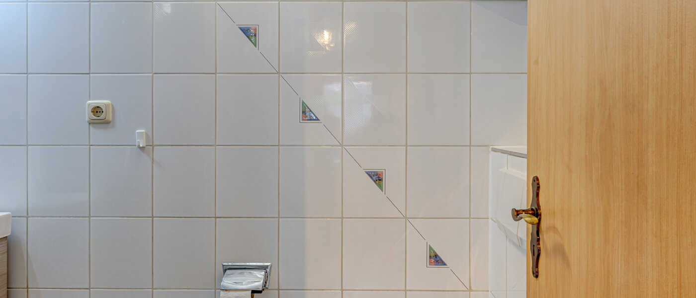 apartment Unterföhring 03 bathroom 3405