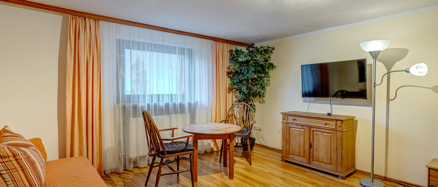 apartment Unterföhring 02 living area 3405