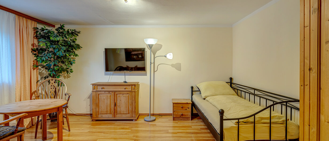 apartment Unterföhring 03 living area 3405