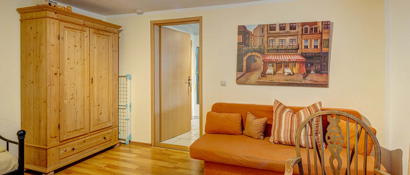 apartment Unterföhring 04 living area 3405