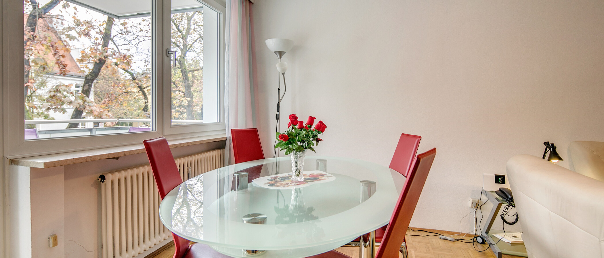 apartment München Schwabing-Nord (zw. Belgrad- & Leopoldstraße) 02 living room 342