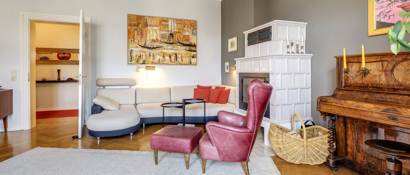 apartment München Neuhausen 06 living room 3428