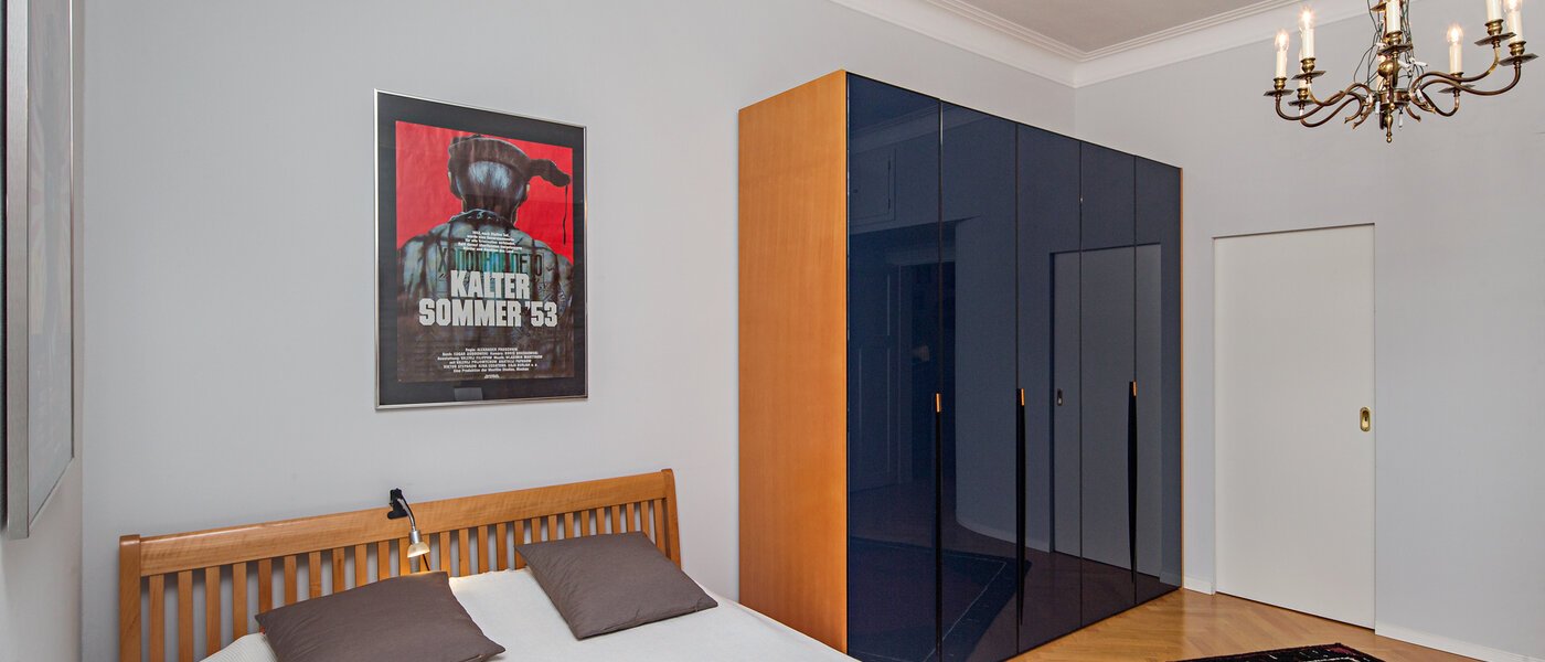 apartment München Neuhausen 04 sleeping area 3428