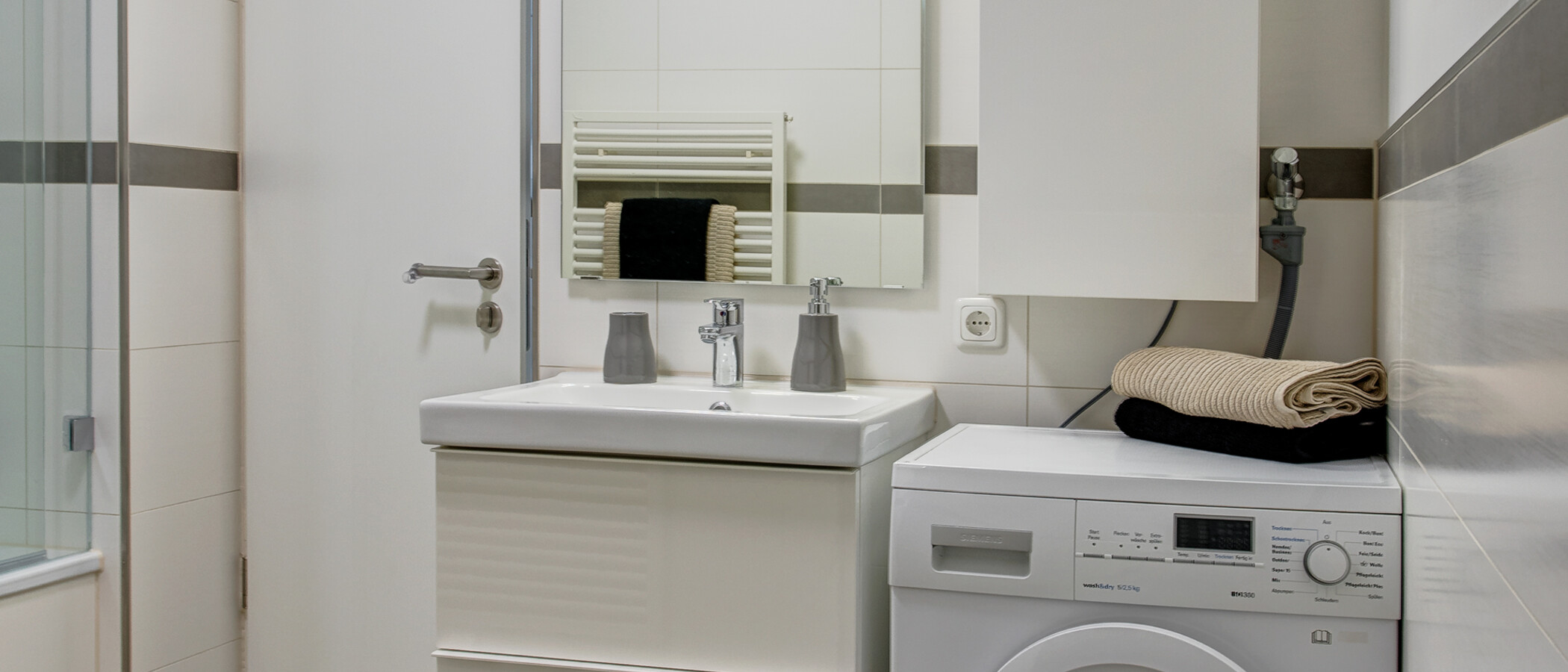 apartment München Haidhausen 01 bathroom 3443