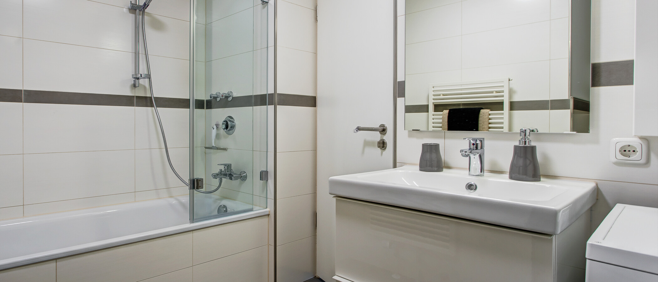 apartment München Haidhausen 02 bathroom 3443