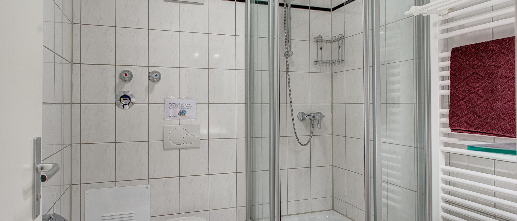 apartment München Haidhausen 01 2. bathroom 3443