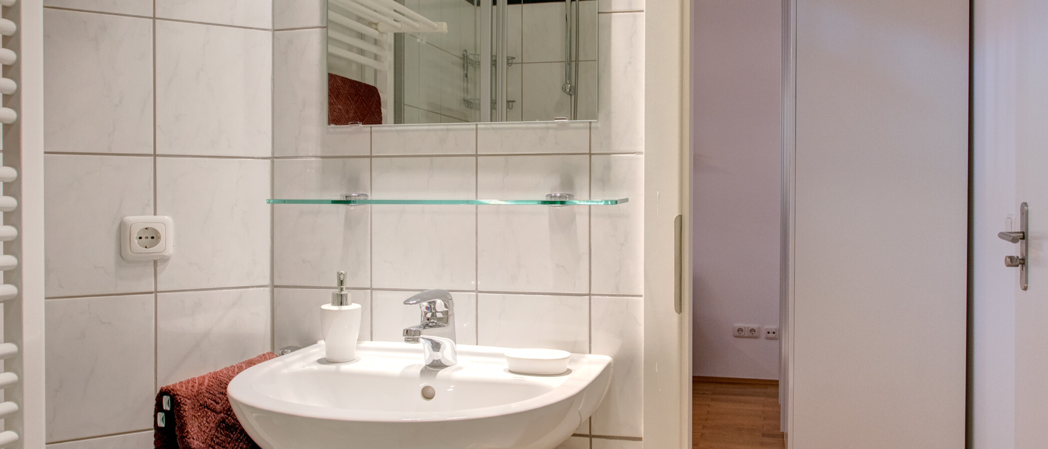 apartment München Haidhausen 03 2. bathroom 3443