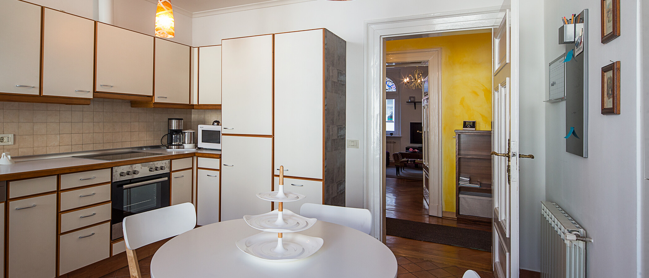 apartment München Lehel 01 kitchen 3457