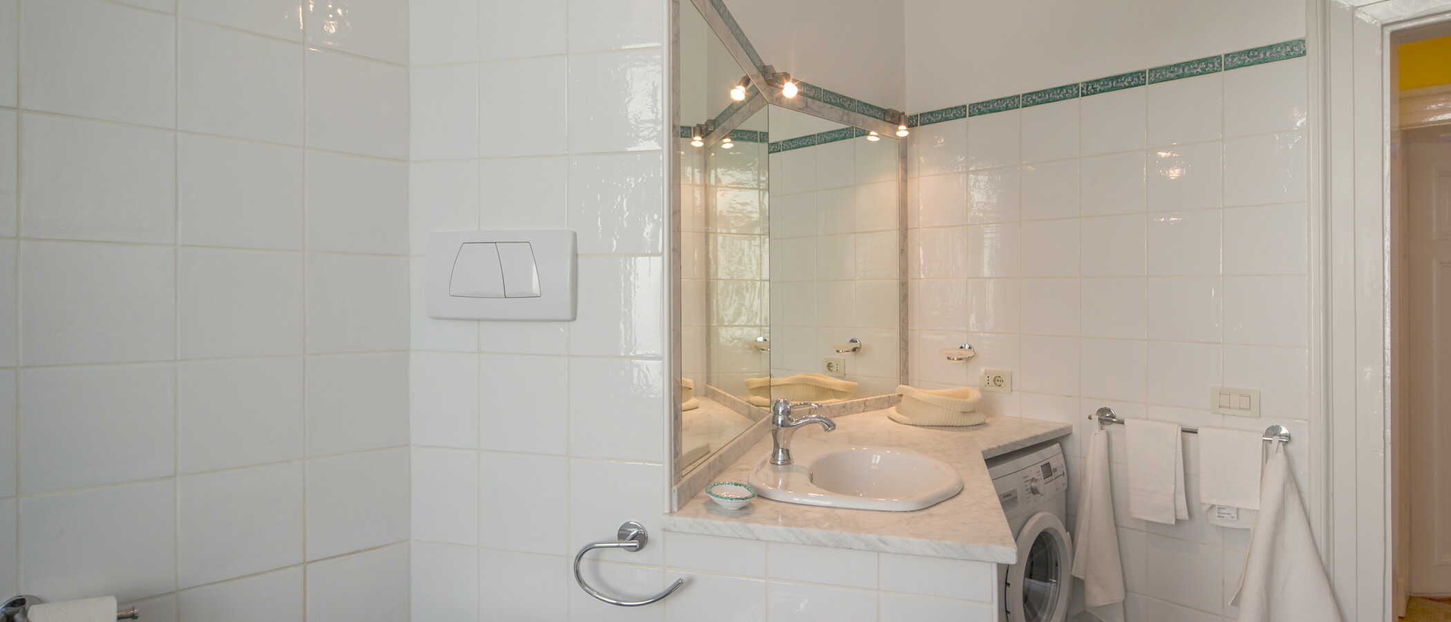 apartment München Lehel 02 bathroom 3457