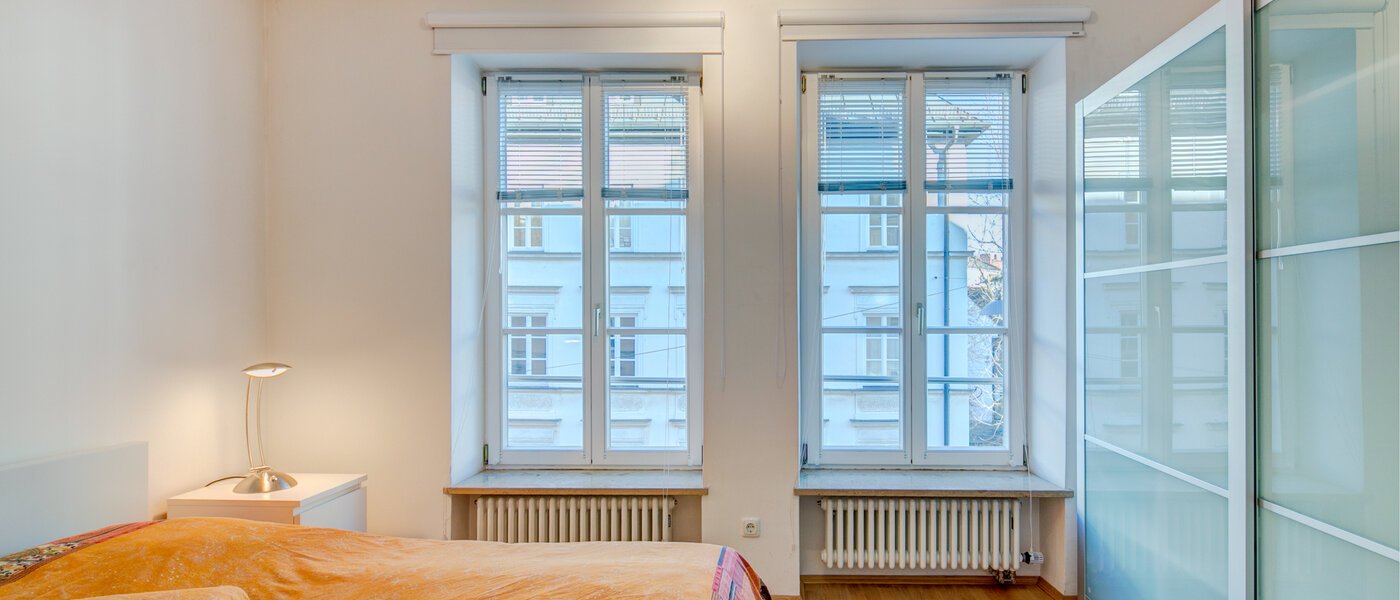 apartment München Gärtnerplatzviertel 02 sleeping area 3462