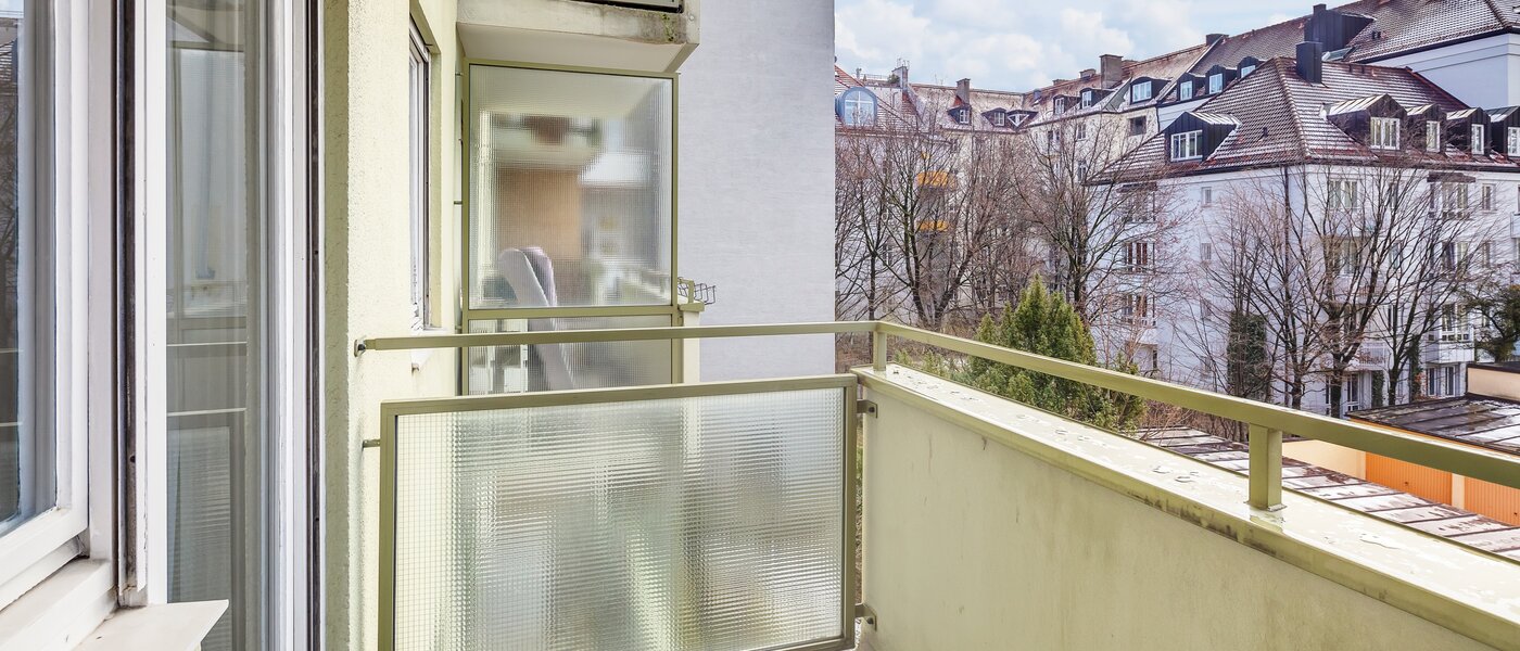 apartment München Neuhausen 03 balcony 3464