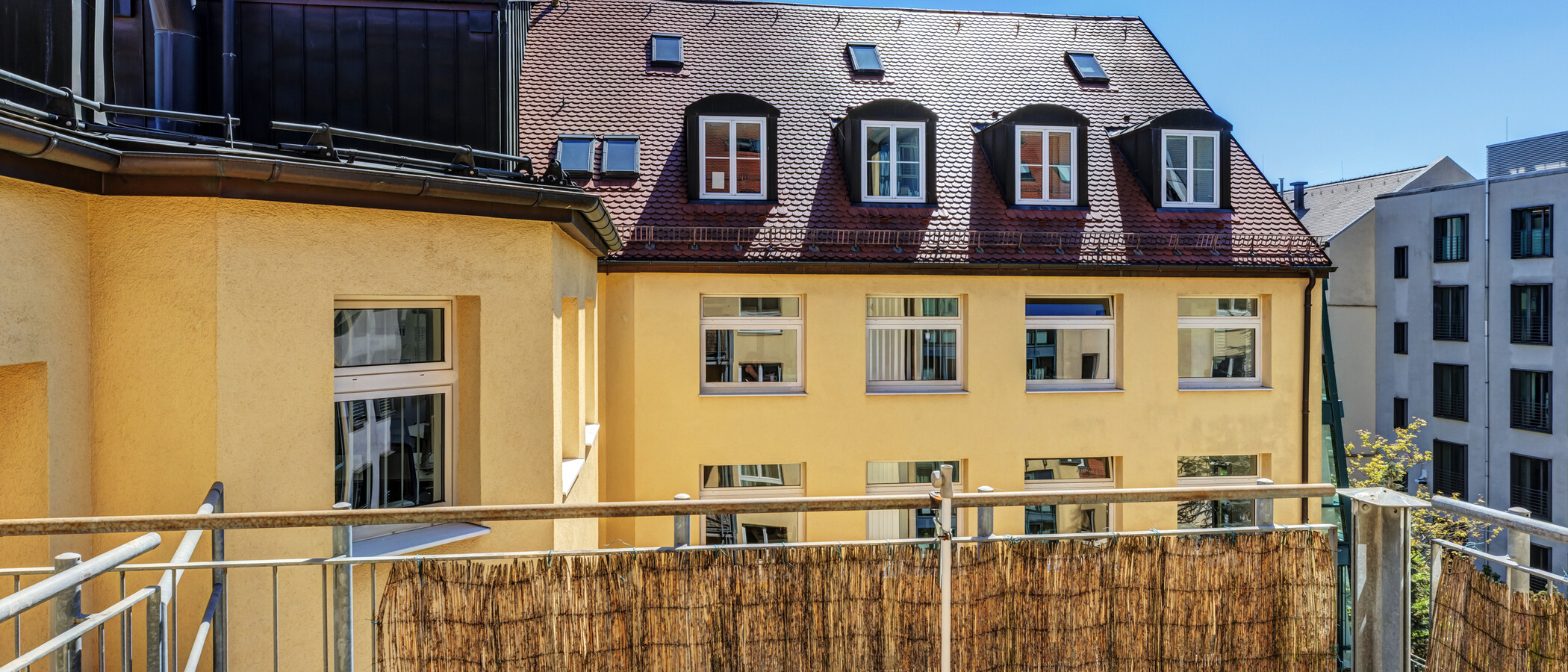 apartment München Maxvorstadt - Museumsviertel 02 balcony 3547