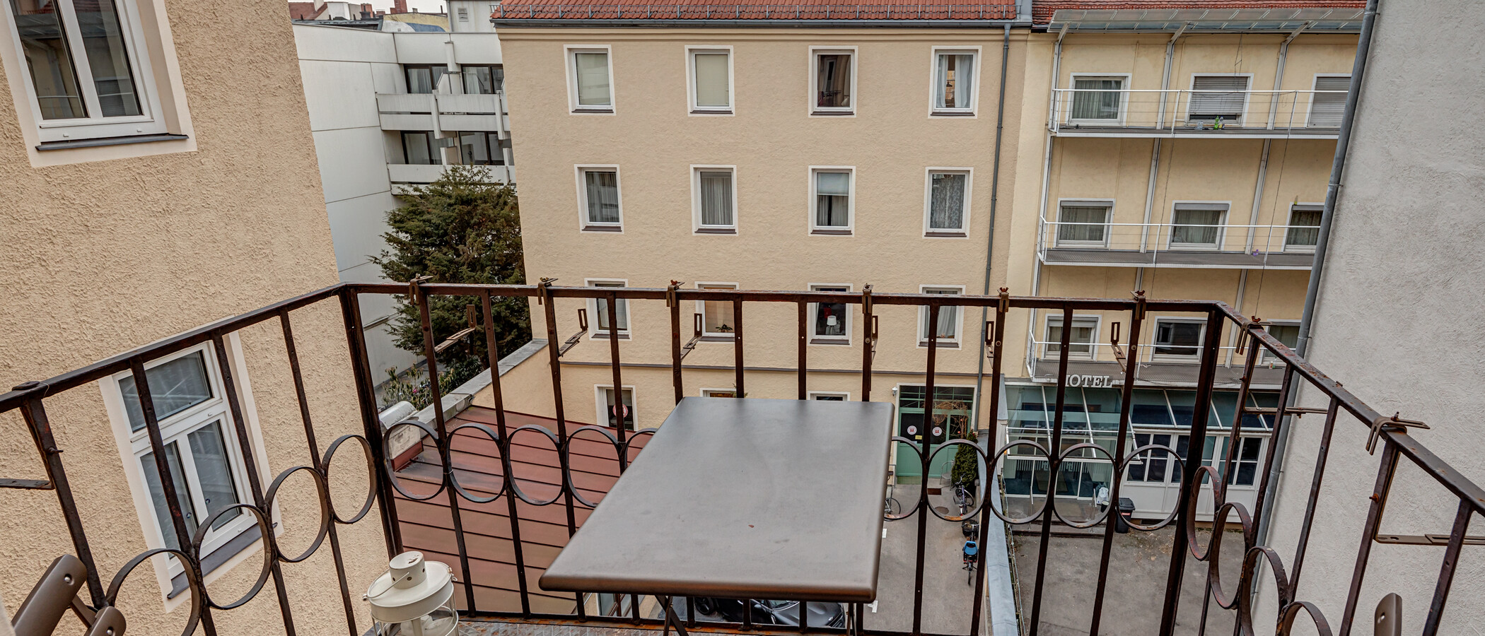 apartment München Maxvorstadt - Universitätsviertel 01 balcony 3560