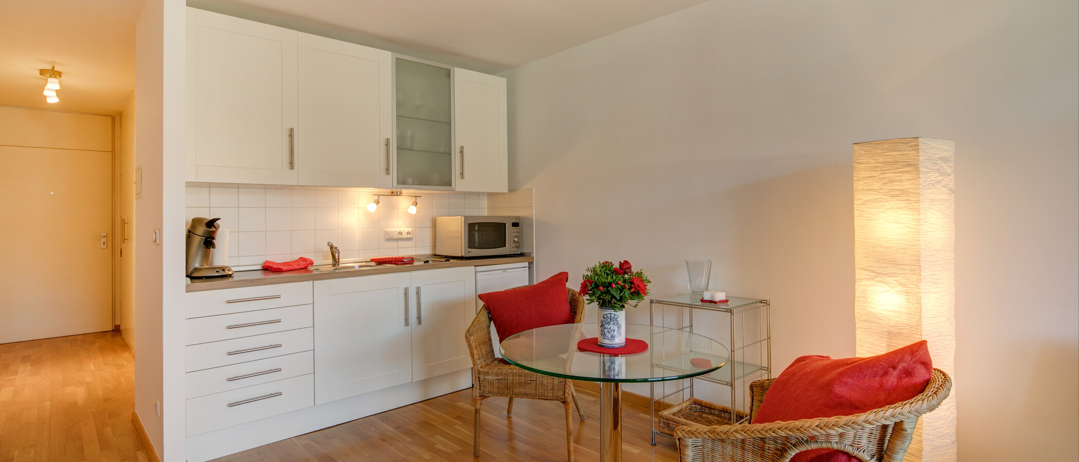 apartment München Isarvorstadt 04 living room 3570