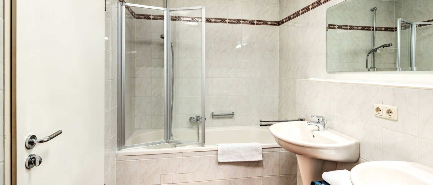 apartment München Maxvorstadt - Museumsviertel 02 bathroom 3668