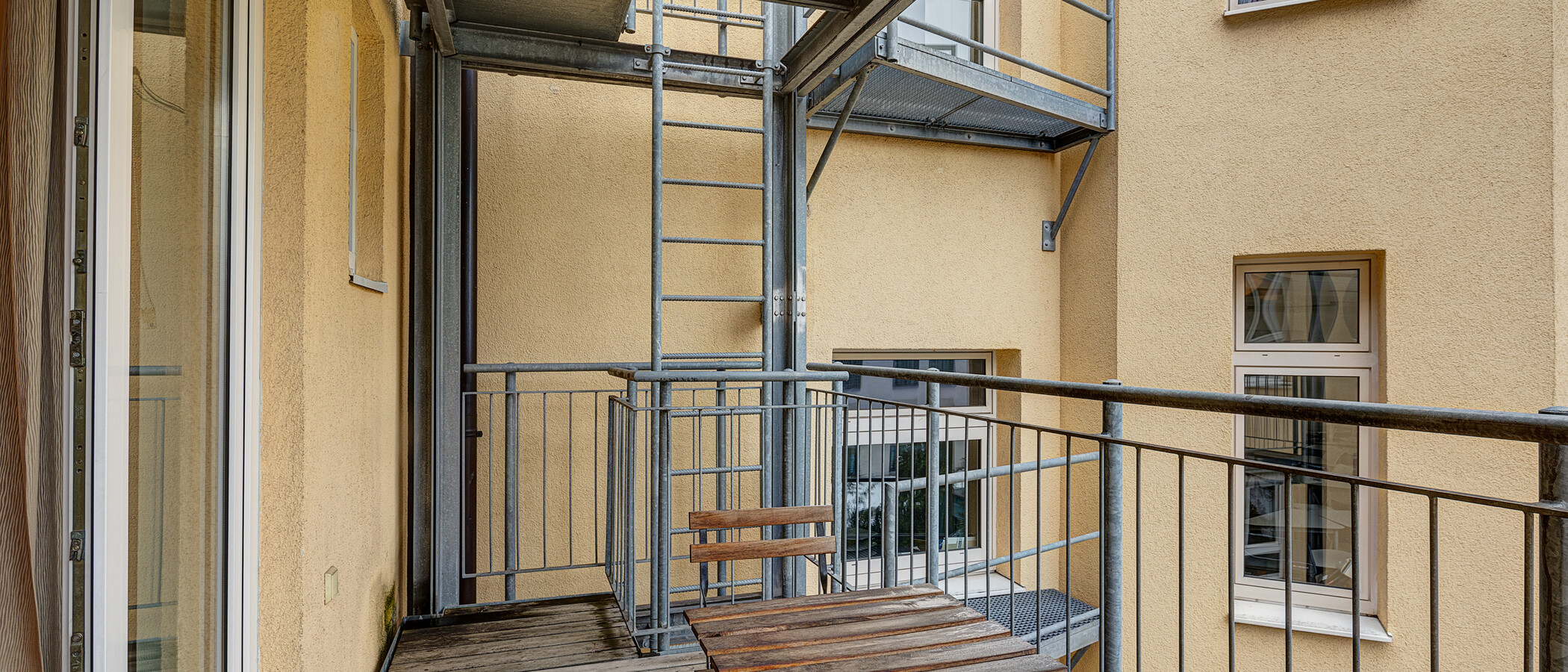 apartment München Maxvorstadt - Museumsviertel 02 balcony 3669