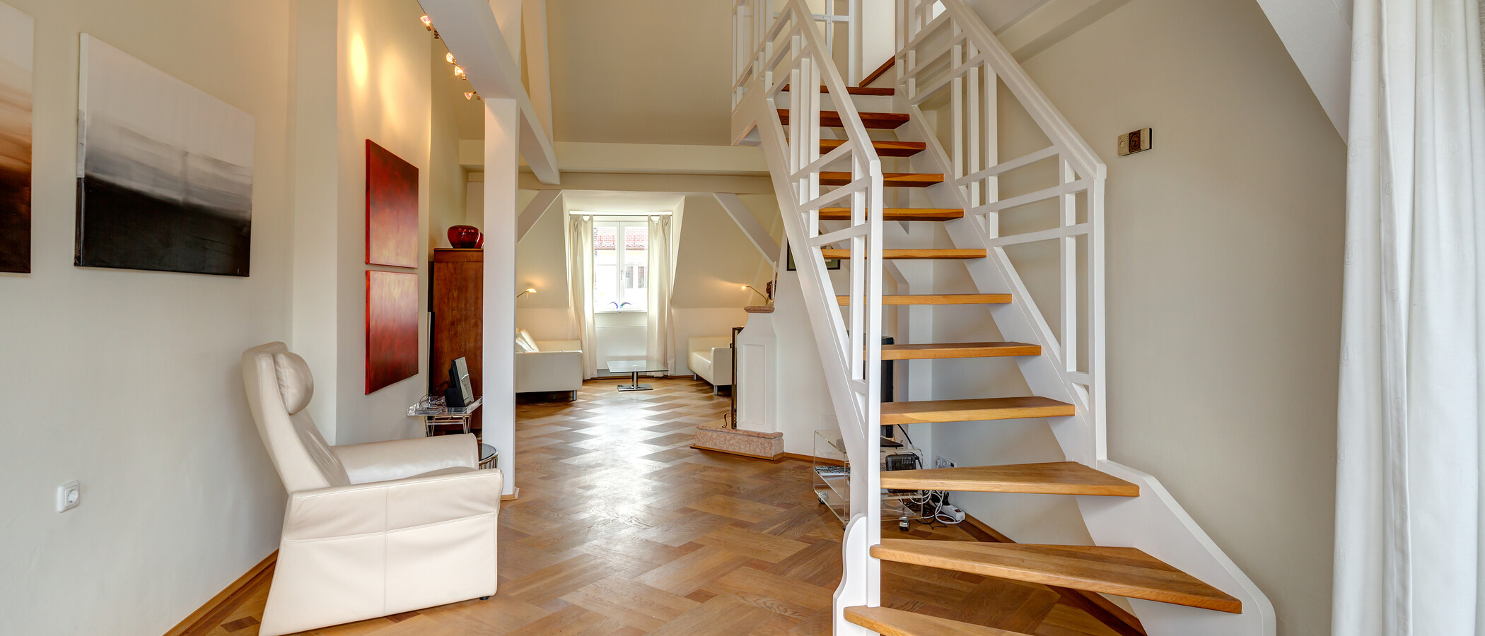 gallery apartment  München Schwabing (links der Leopoldstraße) 04 living room 3679