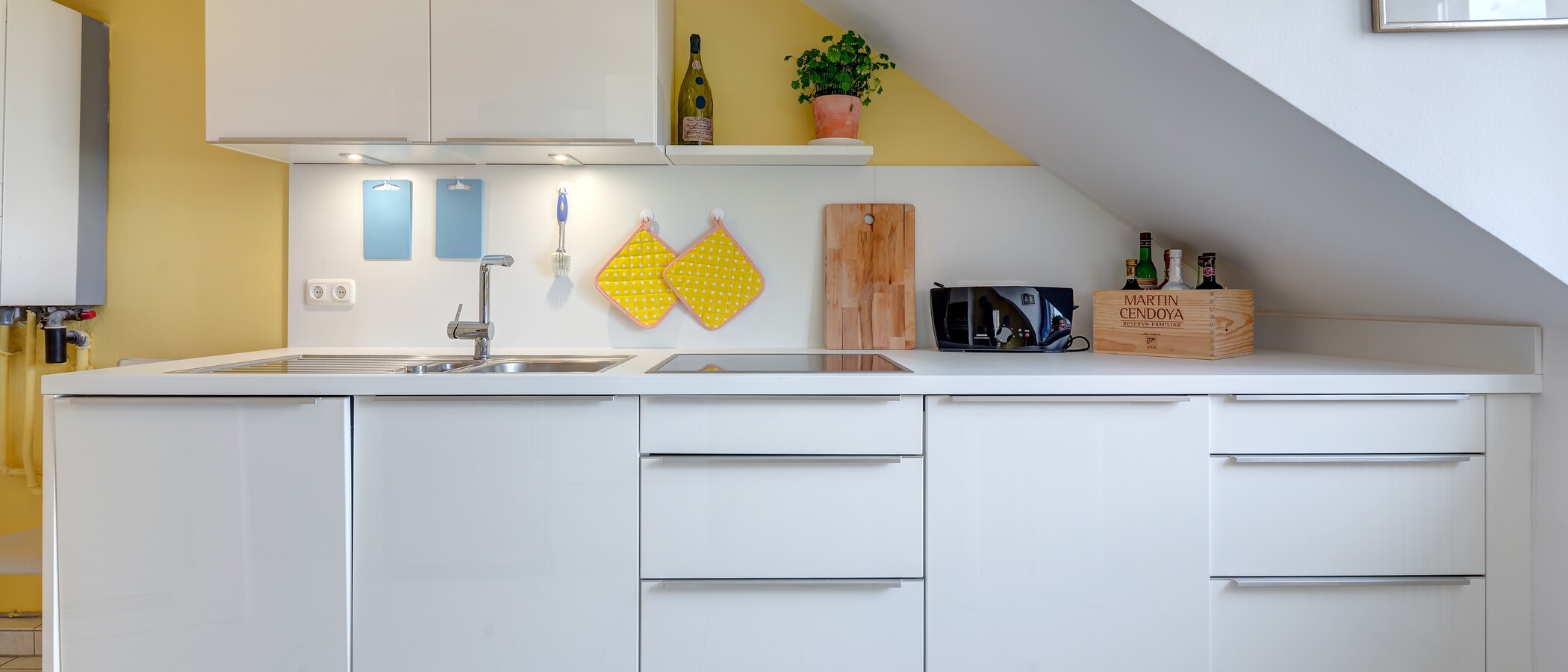 gallery apartment  München Schwabing (links der Leopoldstraße) 01 kitchen 3679