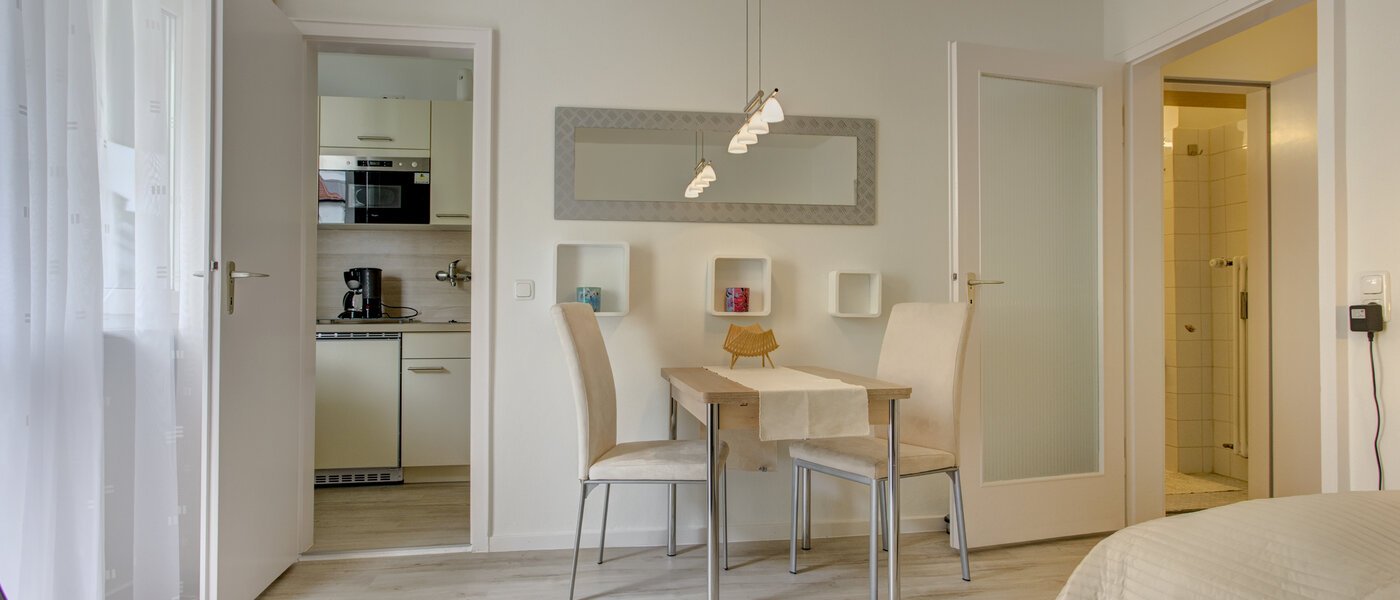 apartment München Maxvorstadt - Universitätsviertel 04 living room 3687