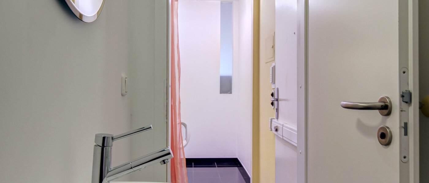 apartment München Olympiadorf 02 separate toilet 3688