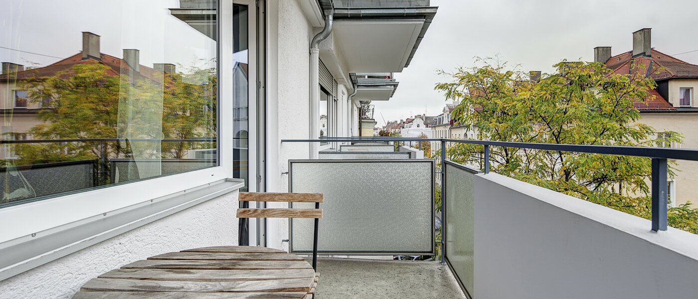apartment München Schwabing (links der Leopoldstraße) 02 balcony 3713