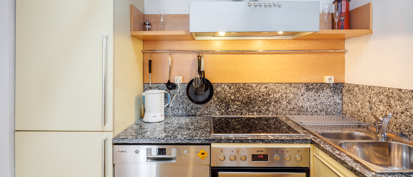 apartment München Gärtnerplatzviertel 02 kitchen 3714