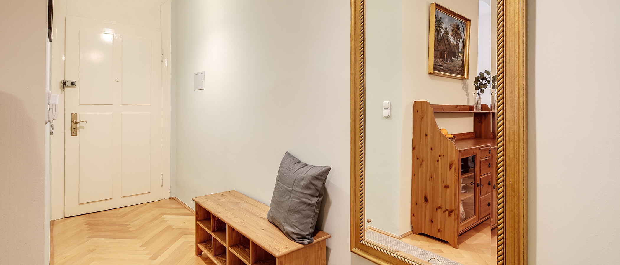 apartment München Lehel 02 hall 3741