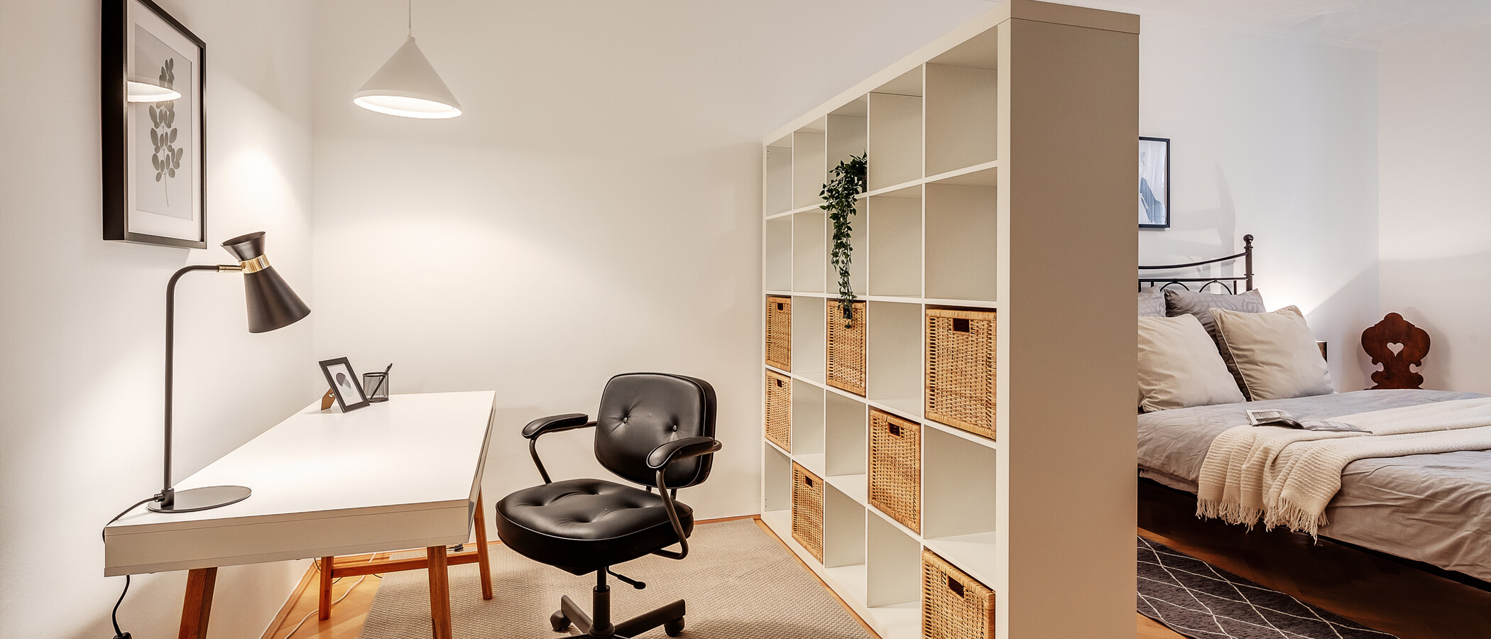apartment München Lehel 01 work area 3741