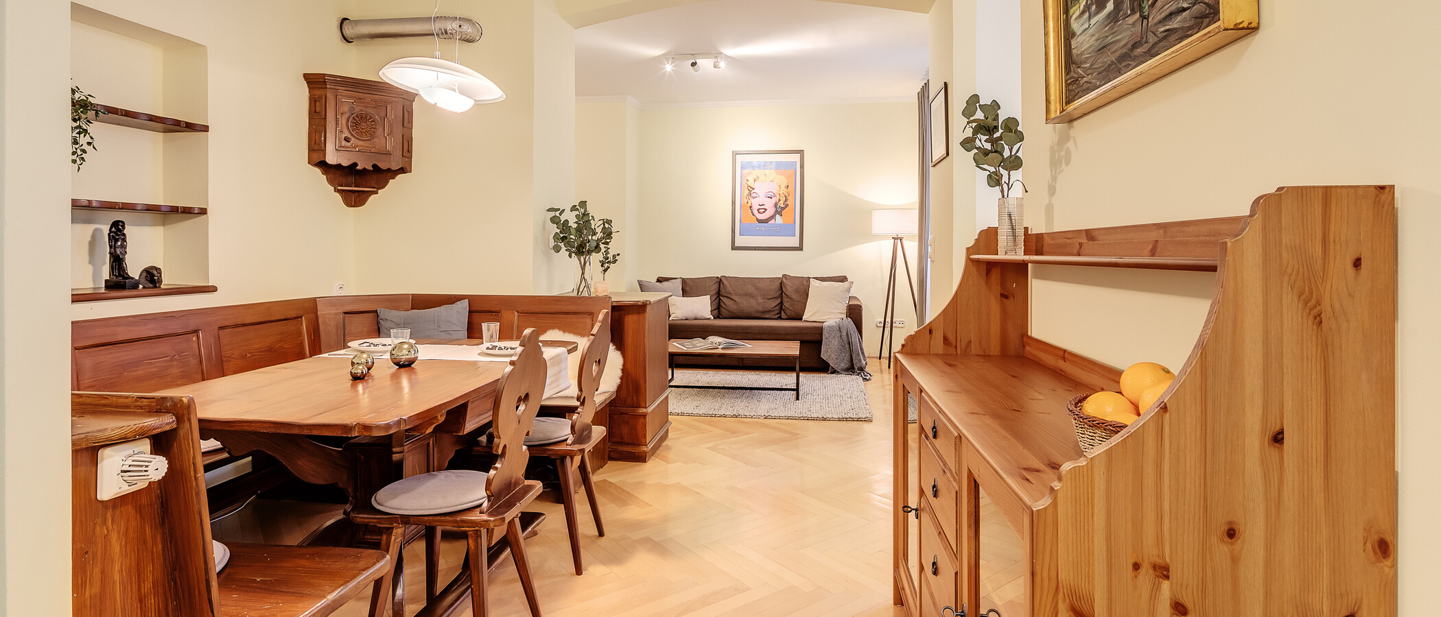 apartment München Lehel 02 dining area 3741