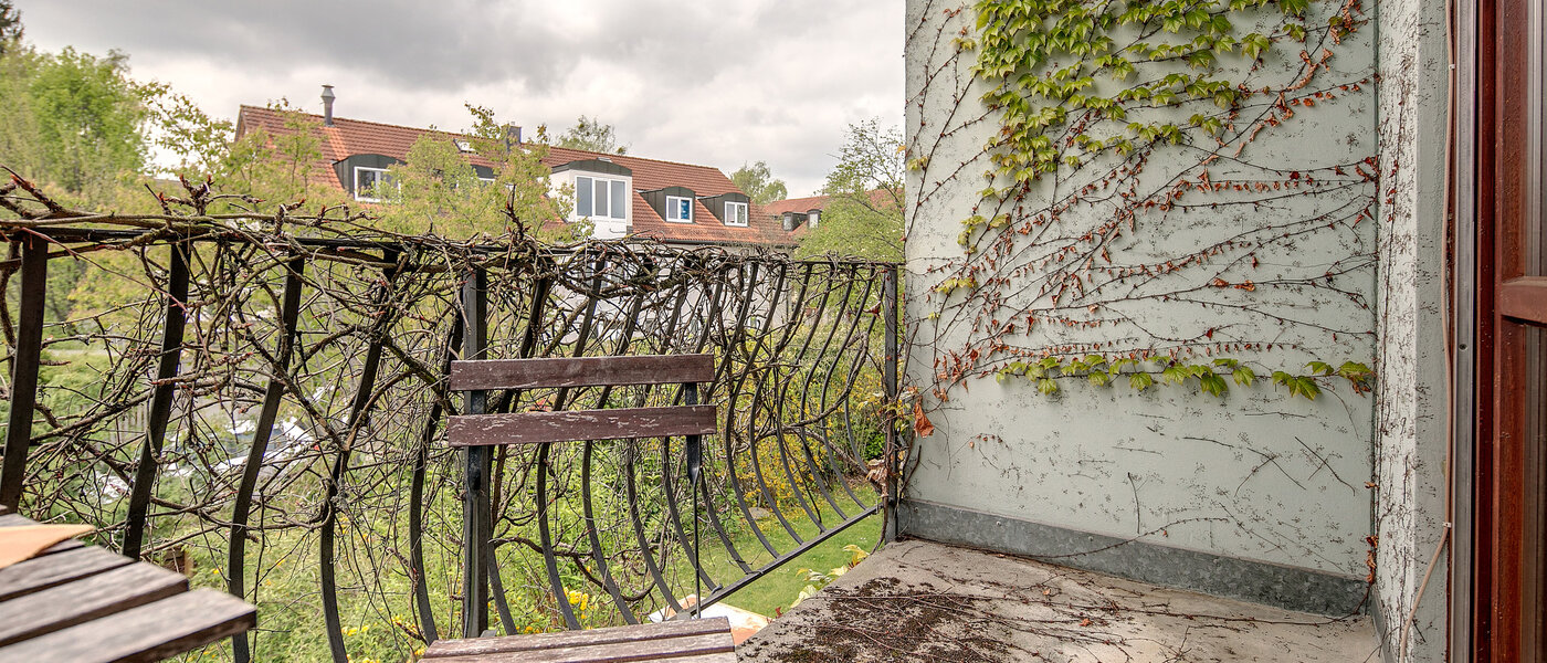 house München Kleinhadern 03 balcony 3822