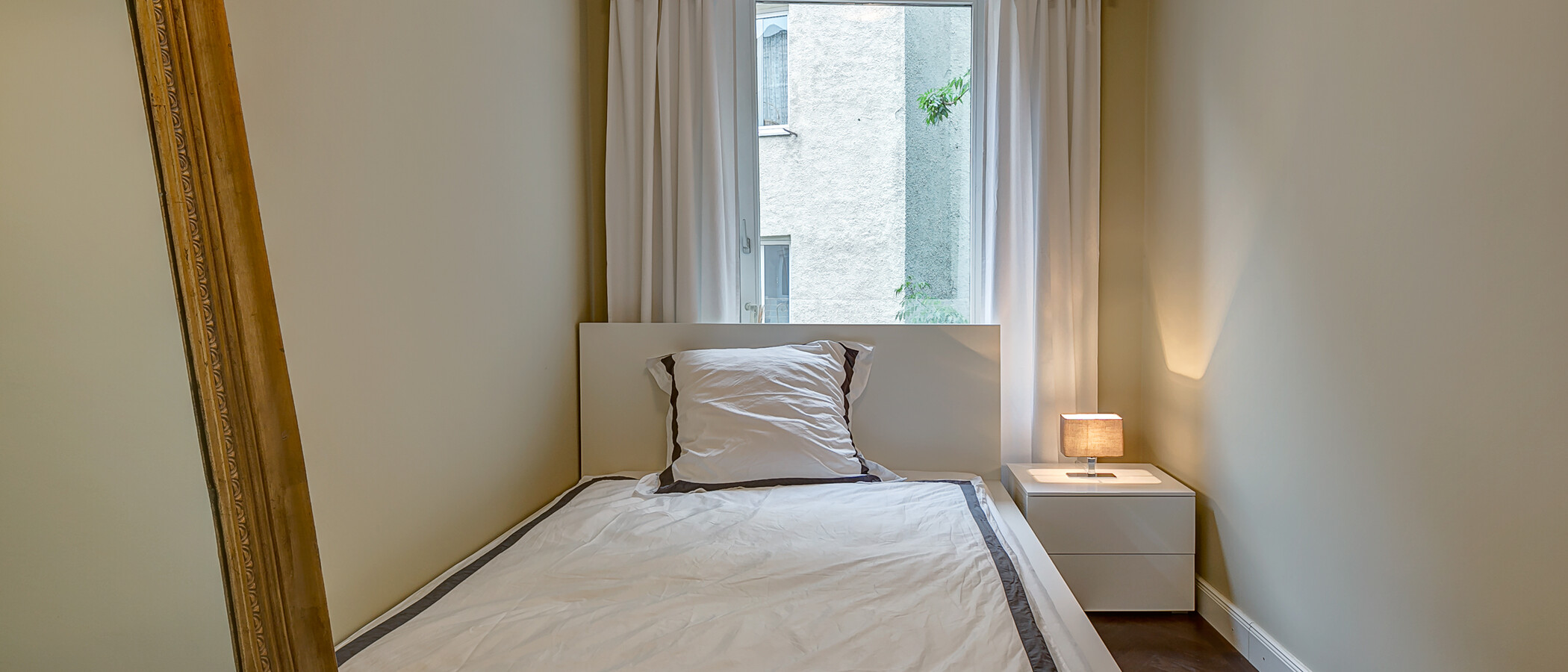 apartment München Gärtnerplatzviertel 01 2. sleeping area 3840
