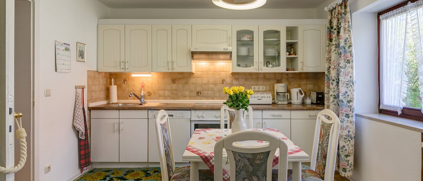 apartment München Moosach 01 kitchen 402