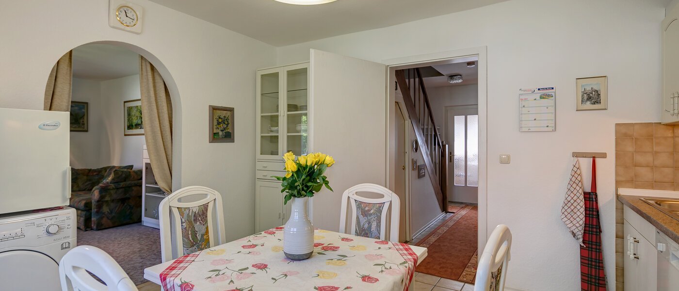 apartment München Moosach 05 kitchen 402