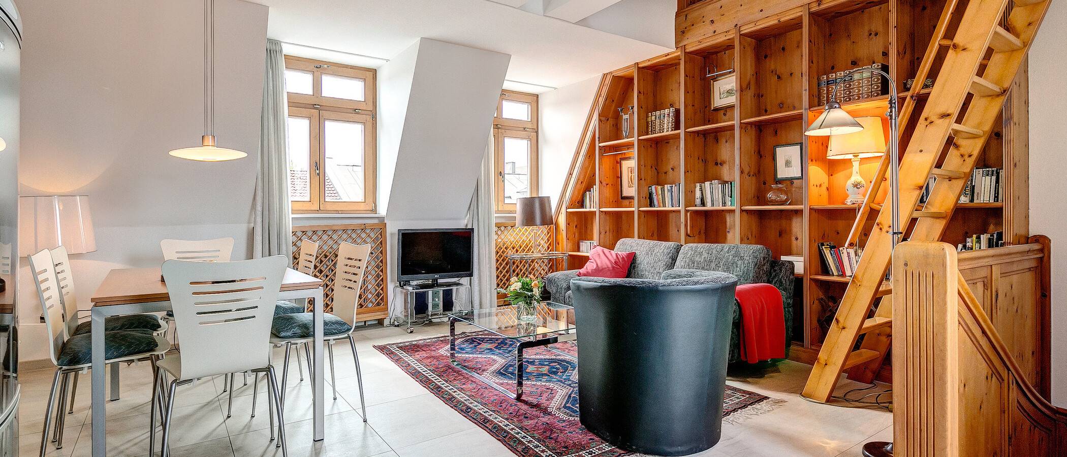 roof terrace apartment München Gärtnerplatzviertel 04 living room 4036
