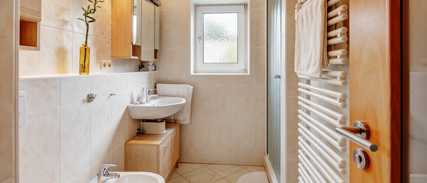 apartment München Parkstadt Bogenhausen 01 bathroom 4053