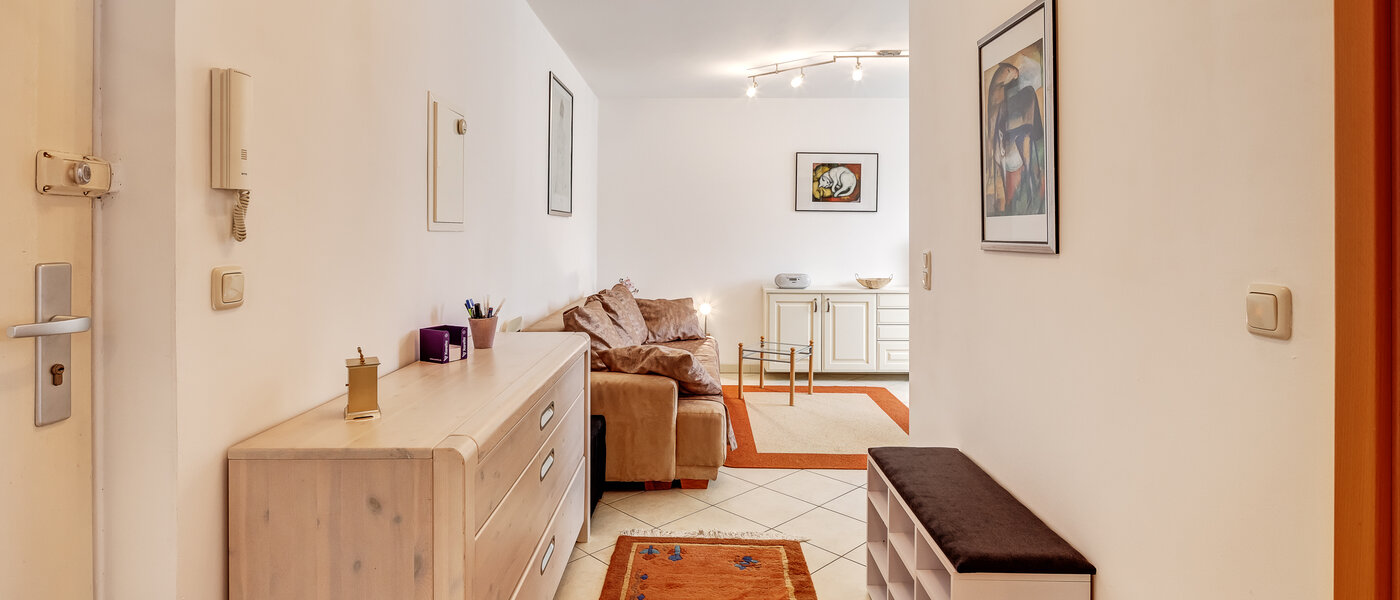 apartment München Parkstadt Bogenhausen 02 hall 4053