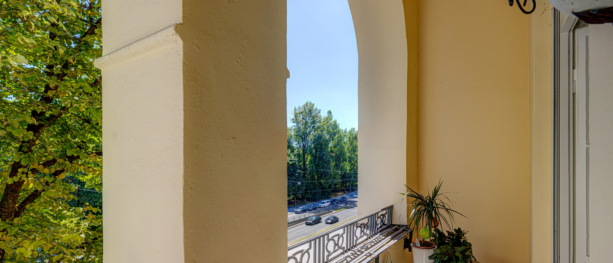 apartment München Lehel 01 balcony 4093