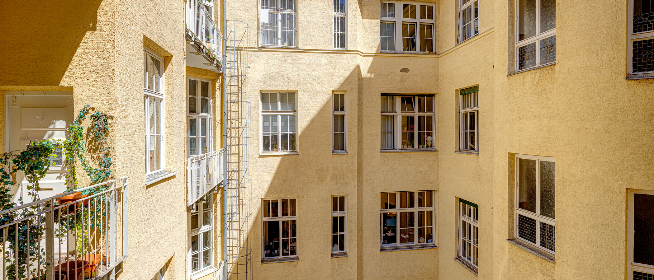 apartment München Lehel 02 view 4093