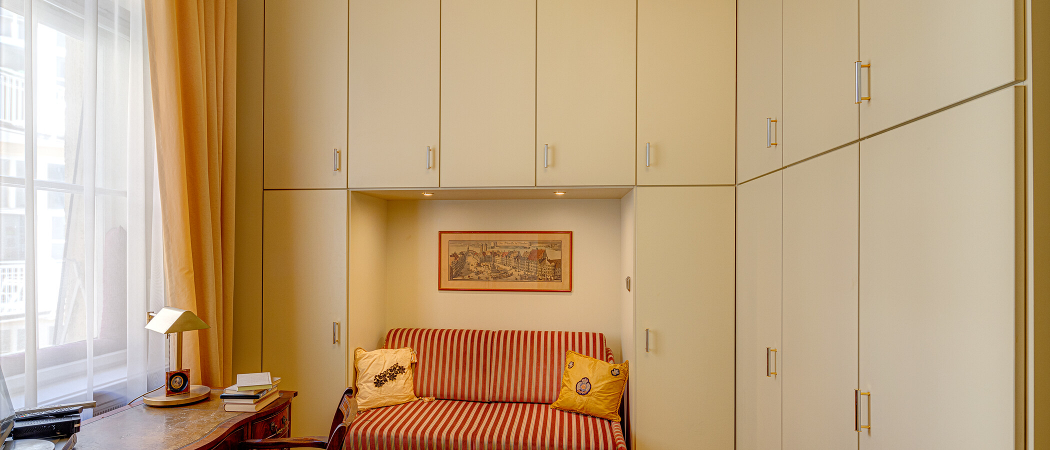 apartment München Lehel 02 guest room 4093