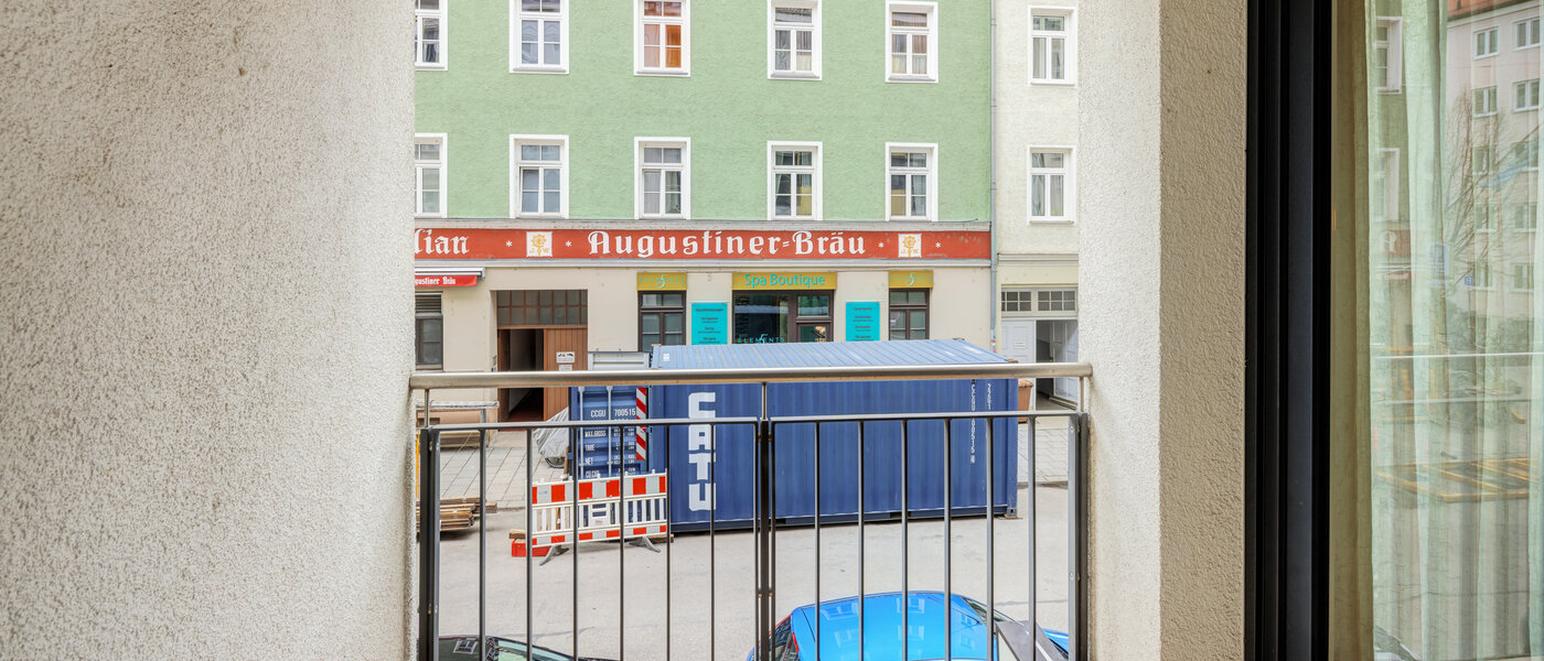 apartment München Glockenbachviertel 02 balcony 4097