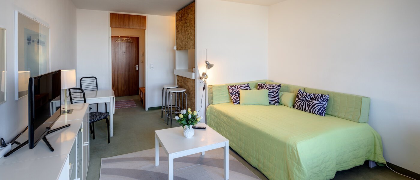 studio München Olympiadorf 04 living area 413