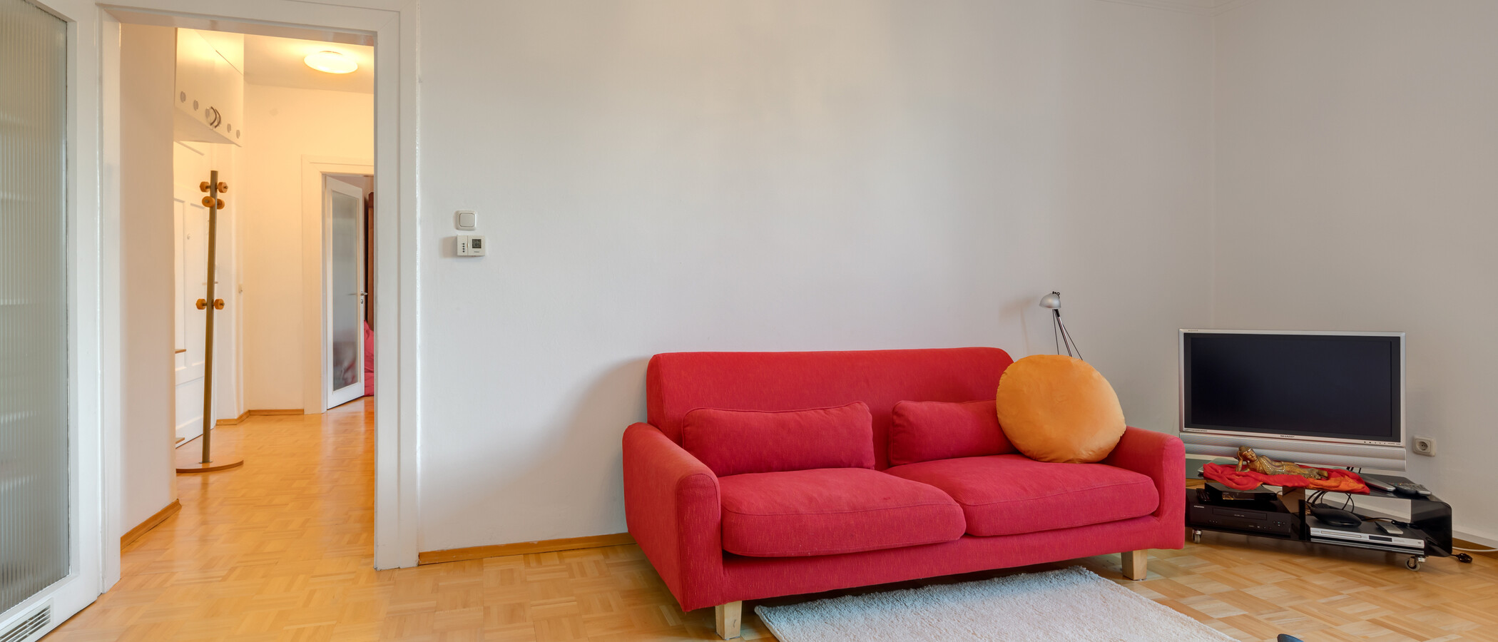 apartment München Schwabing-West (rund um den Hohenzollernplatz) 02 living room 4172