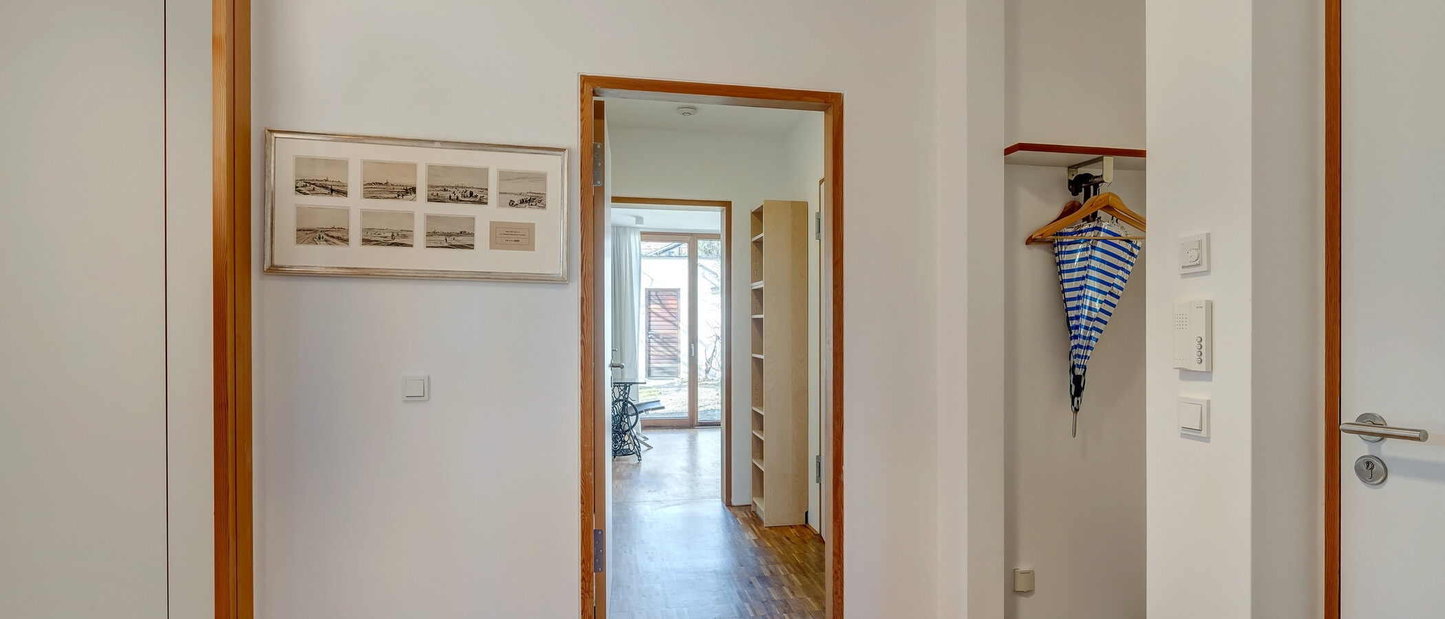 apartment with garden 	 München Harlaching 04 hall 4247