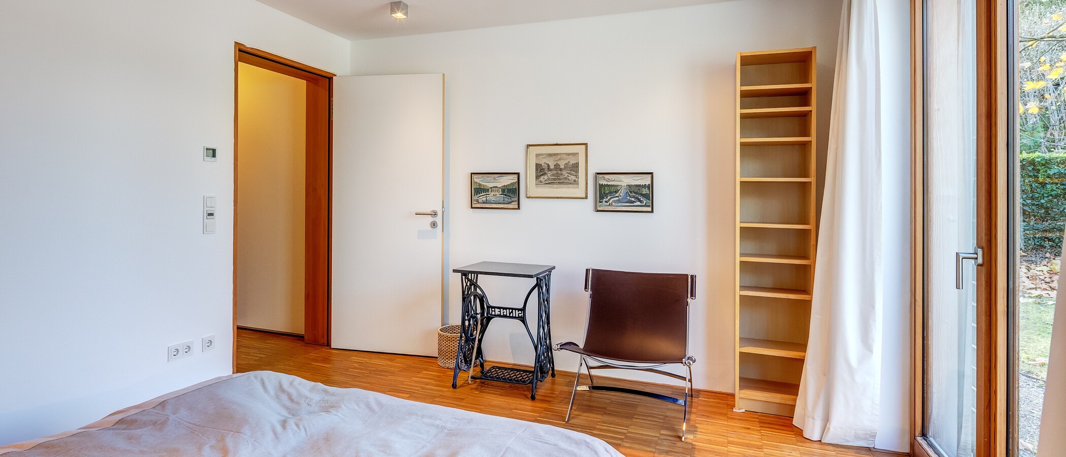 apartment with garden 	 München Harlaching 03 bedroom 4247