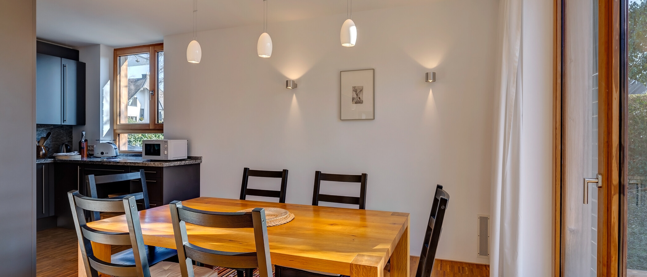 apartment with garden 	 München Harlaching 02 dining room 4247
