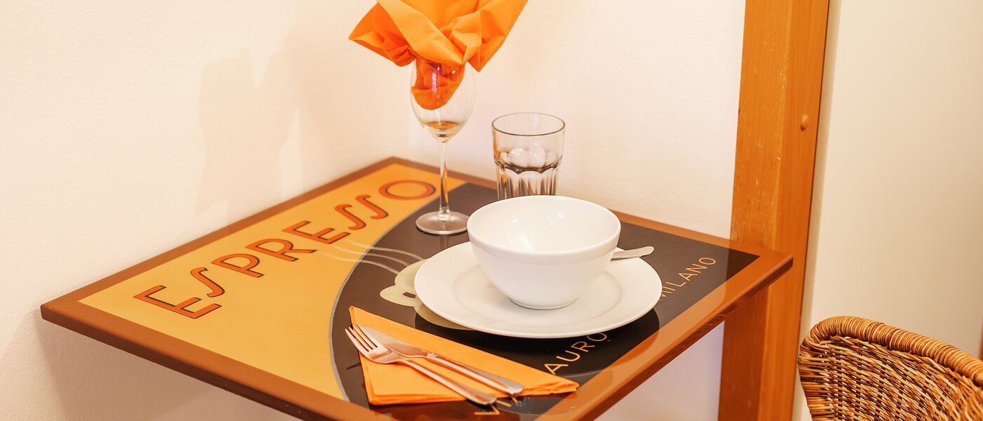 studio München Maxvorstadt - Museumsviertel 04 living area 4250