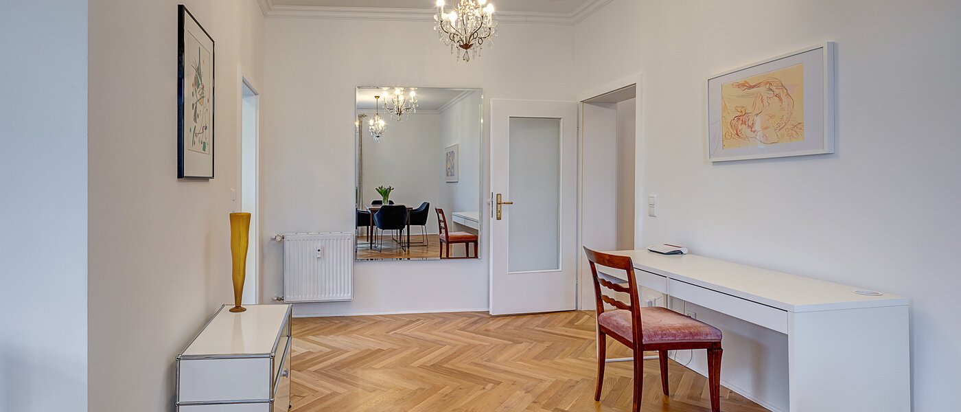apartment München Schwabing (rechts der Leopoldstraße) 03 living area 4261