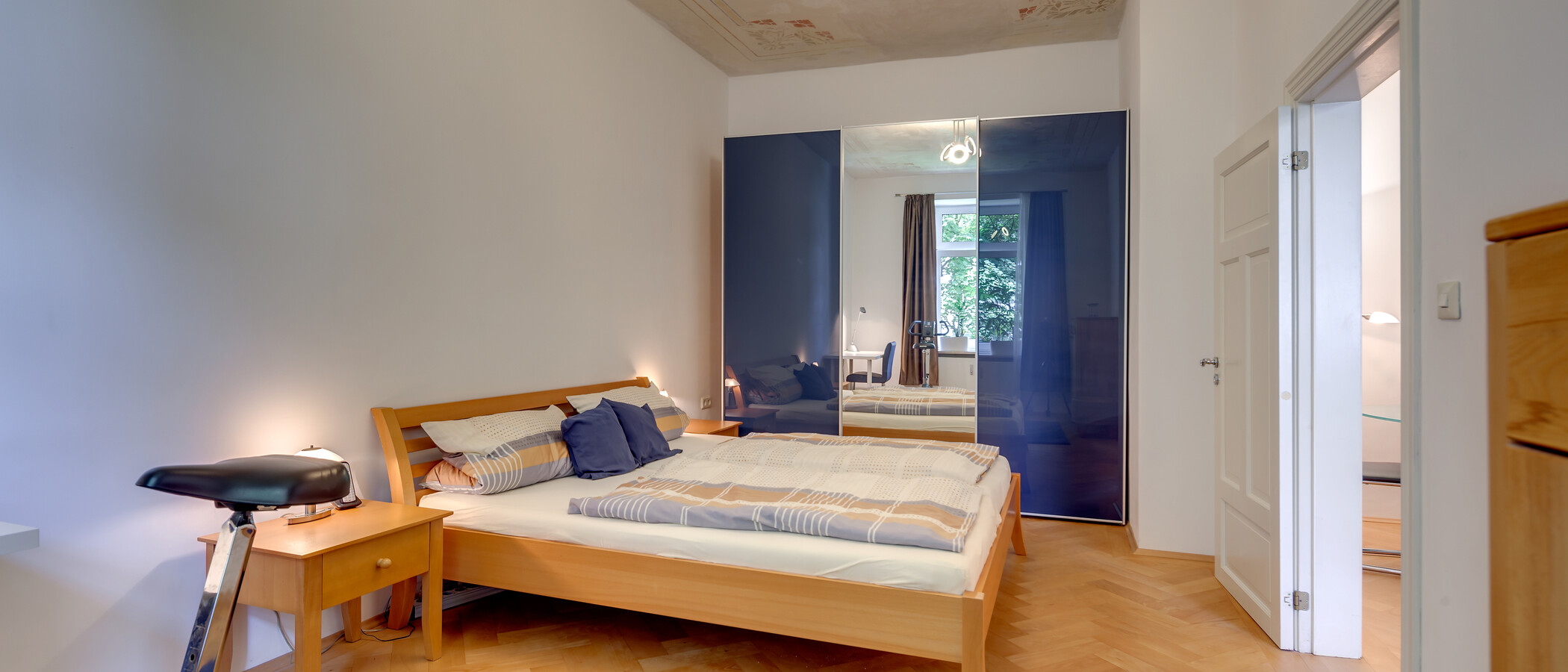 apartment München Haidhausen 01 sleeping area 4279